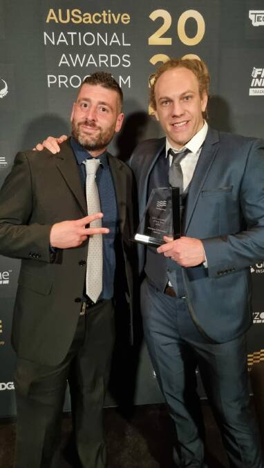 Fitness Education Online ha sido premiado por su entrega en línea única. Se proporciona una imagen