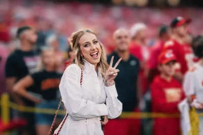 Brittany Mahomes alcanzó sus objetivos de acondicionamiento físico con su rutina de ejercicios 'Baddie' mientras esperaba el tercer bebé