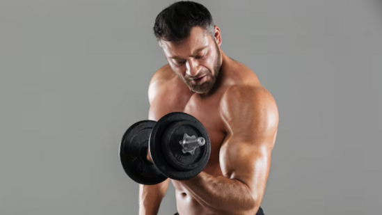 El director técnico de fitness Dan Go, '20 en buenas condiciones, dijo, dijo. Pero 40 'estar en forma, un símbolo de estado masivo'. (Figura de representación: Freepik)