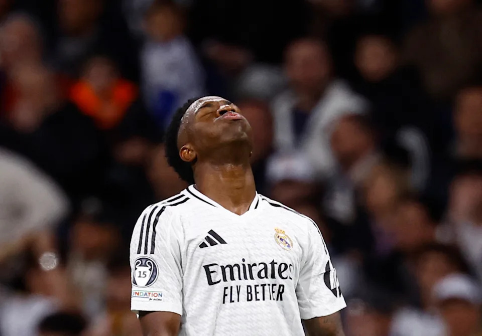 Fútbol Fútbol - Champions League - Quays Foot - Real Madrid v Arsenal - Santiago Bernabéu, Madrid, España - 16 de abril de 2025 Reacción juvenil del Real Madrid Reuters / Susana Vera Reacción
