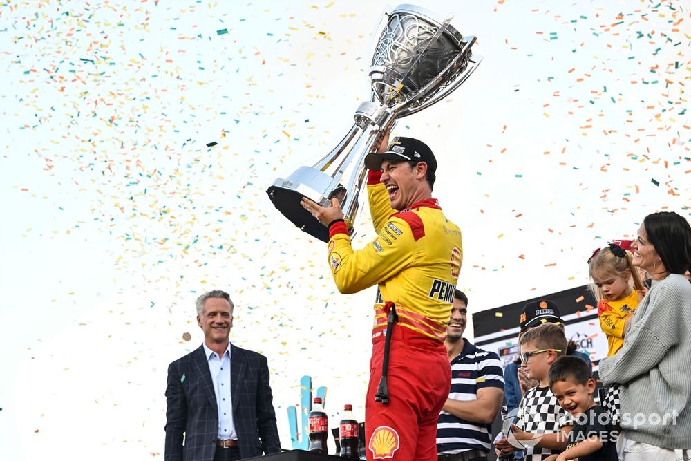 Joey Logano, Team Penske, Shell Pennzoil Ford Mustang gana el Campeonato 2024 de la Copa NASCAR