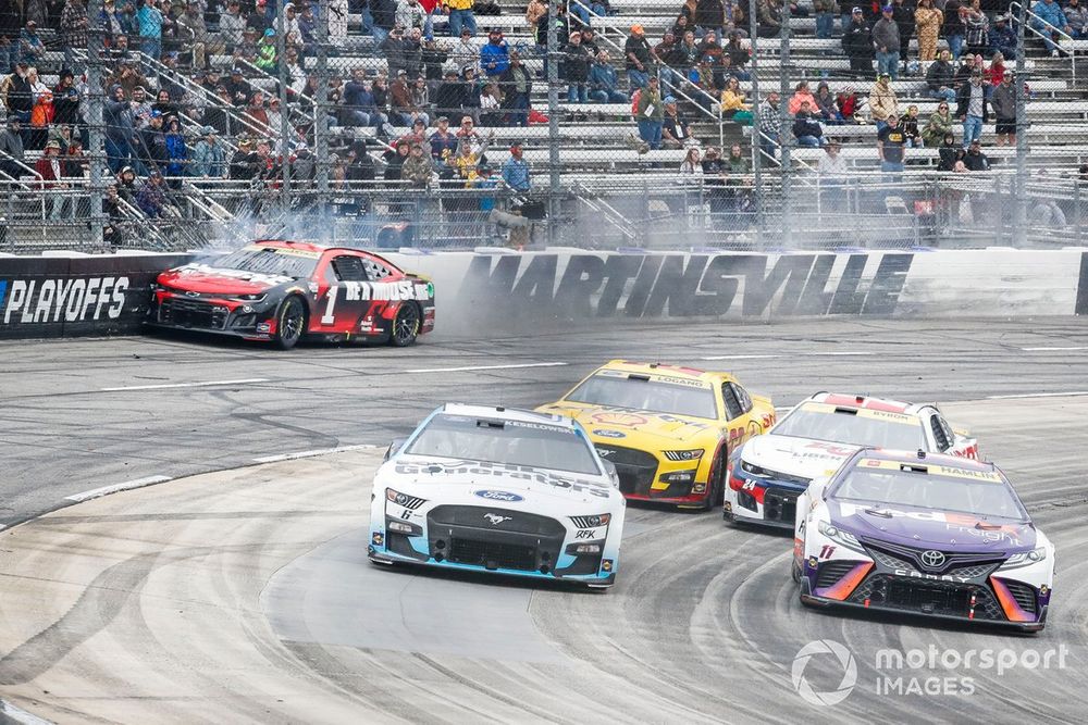 Ross Chastain sorprendió al mundo de la carrera porque se encierra en el campeonato, realiza un viaje de pared para eliminar los playoffs