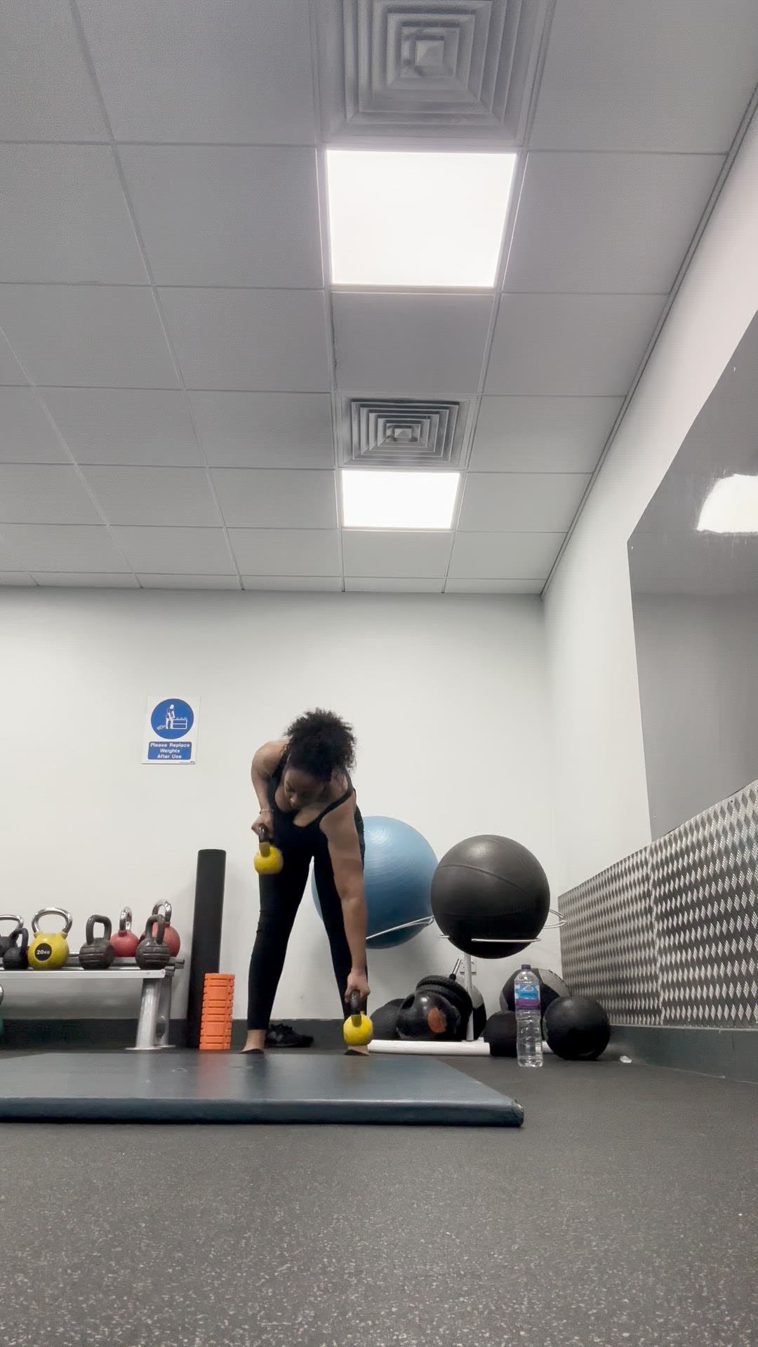 Busque 'cómo trabajo con enfermedad crónica' - Nadyne Moutrage | Salud de la mujer