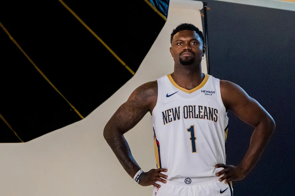 Los pelícanos de Zion Williamson muestran un nuevo físico en el día de los medios.