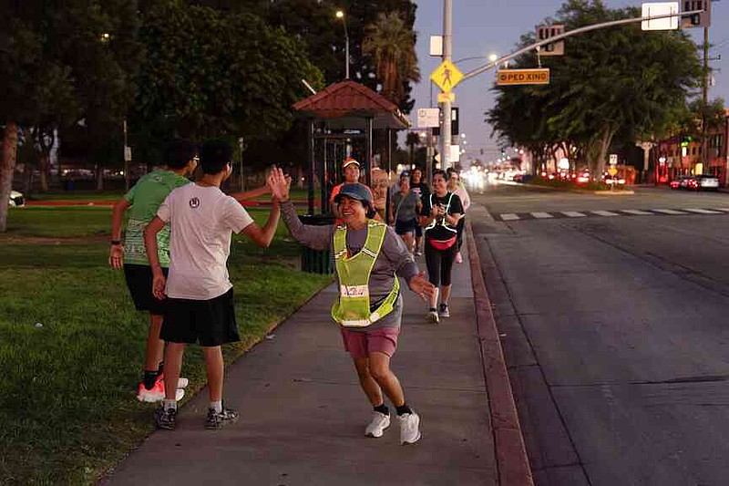 Rosa Abundiz, Central, Huntington Park Run Club, Huntington Park, California, 24 de septiembre de 2025, 2025, 2025, 2025. (AP Photo / Jae C. Hong)