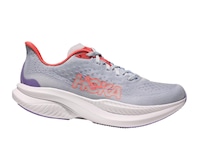 Hoka Mach 6 en color violeta / naranja sobre fondo blanco.