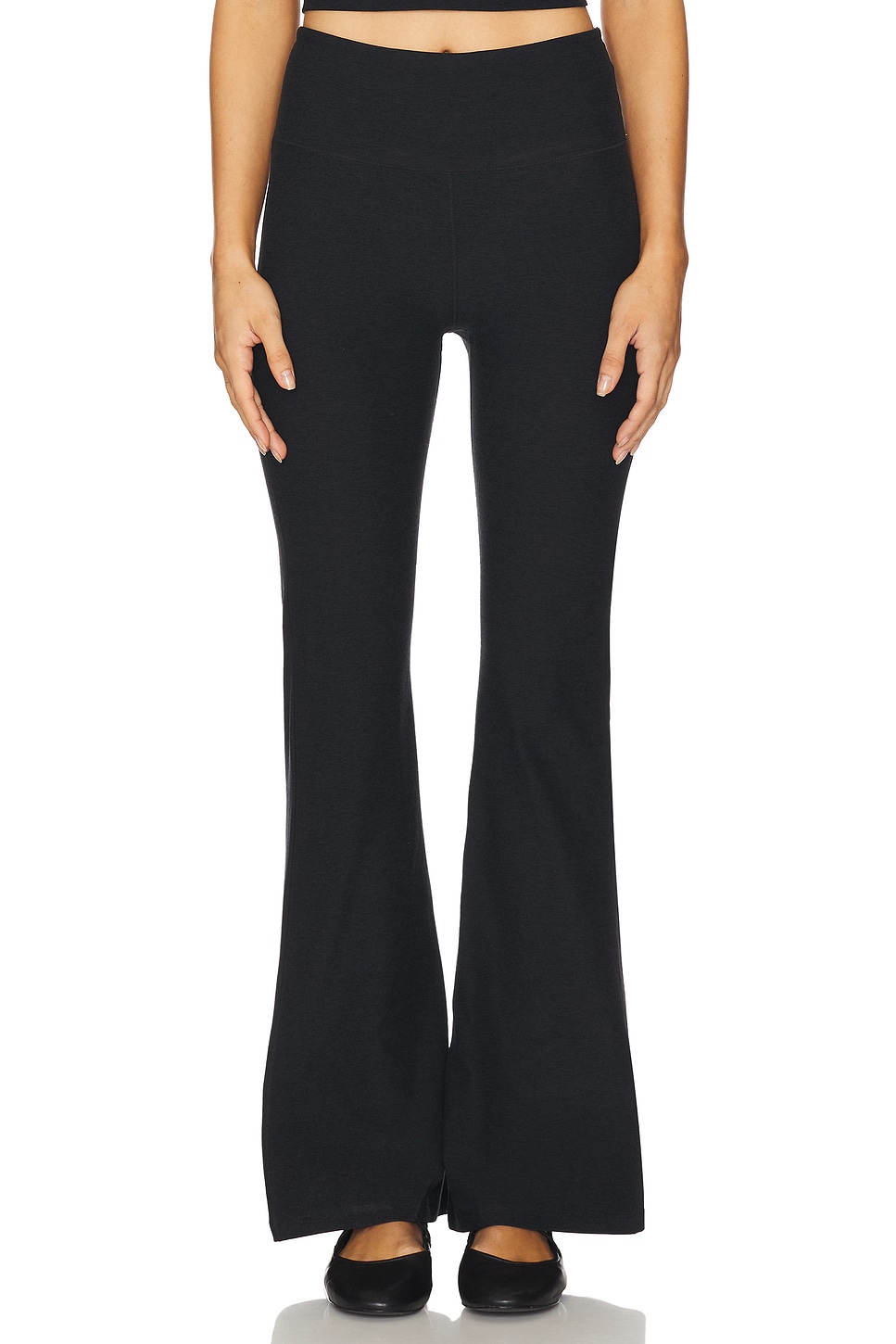 Pantalones con corte tipo bota de talle medio Spacedye