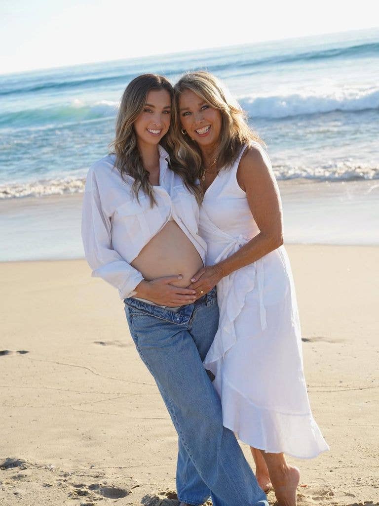 Sesión de embarazo de la hija de Denise Austin