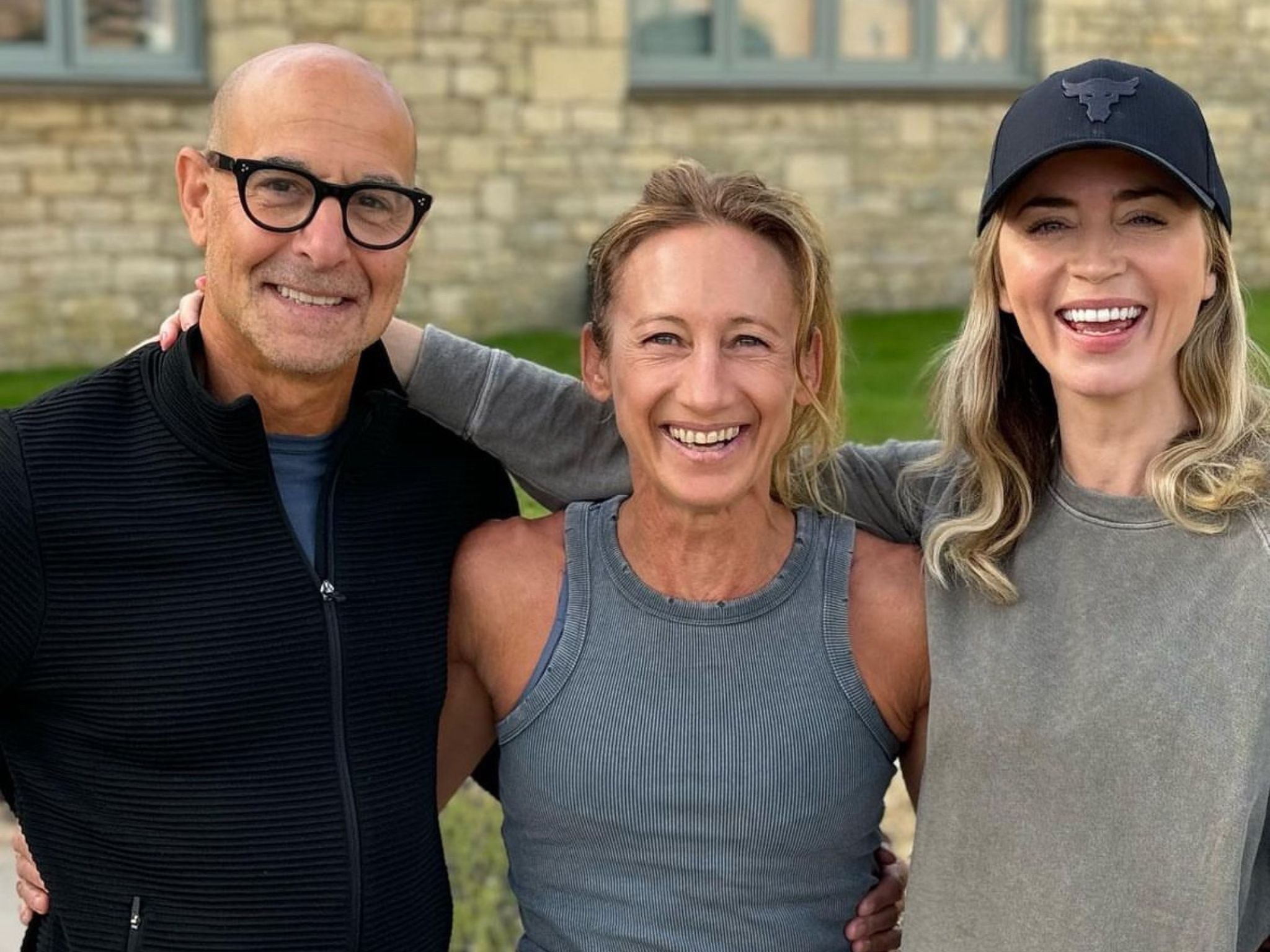 Eastwood posa con Stanley Tucci y Emily Blunt