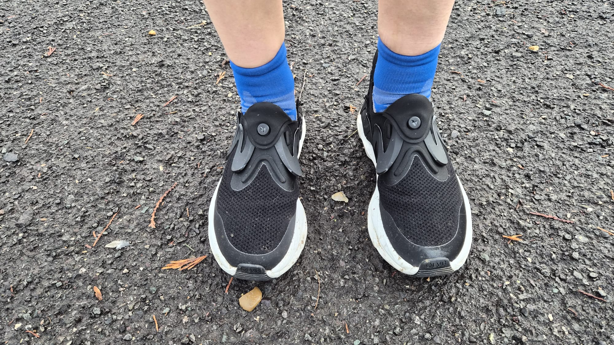 un par de zapatos para correr