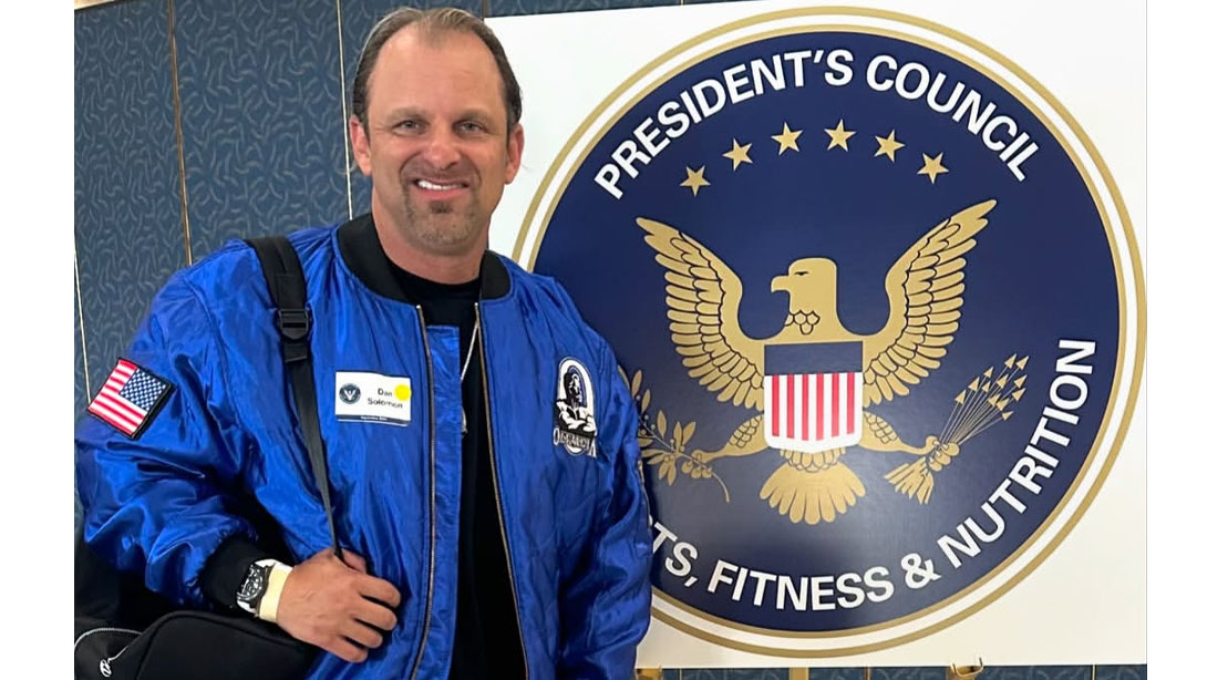 El presidente de Olympia, Dan Solomon, en el Consejo Presidencial sobre Fitness Deportivo y Nutrición