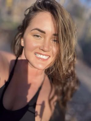 Según la policía, se está llevando a cabo una búsqueda de Elena Katherine Moore, una entrenadora personal que desapareció después de dejar Planet Fitness en Carolina del Sur hace aproximadamente una semana.