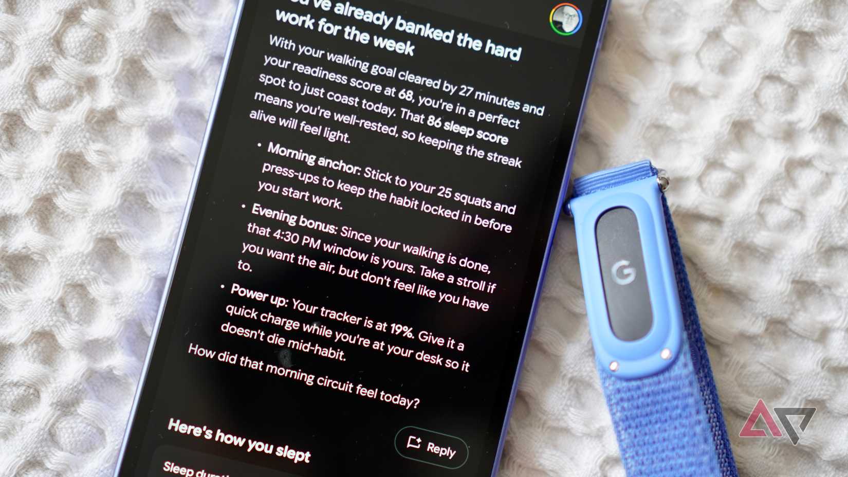 Fitbit Air con la aplicación Google Health en Pixel 10a